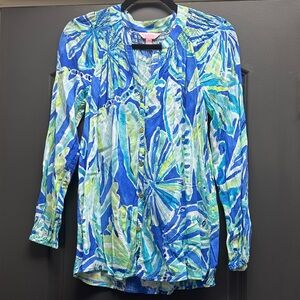 Lilly Pulitzer Elsa Button Front Blouse featuring the Beckon Blue Palm Passage
